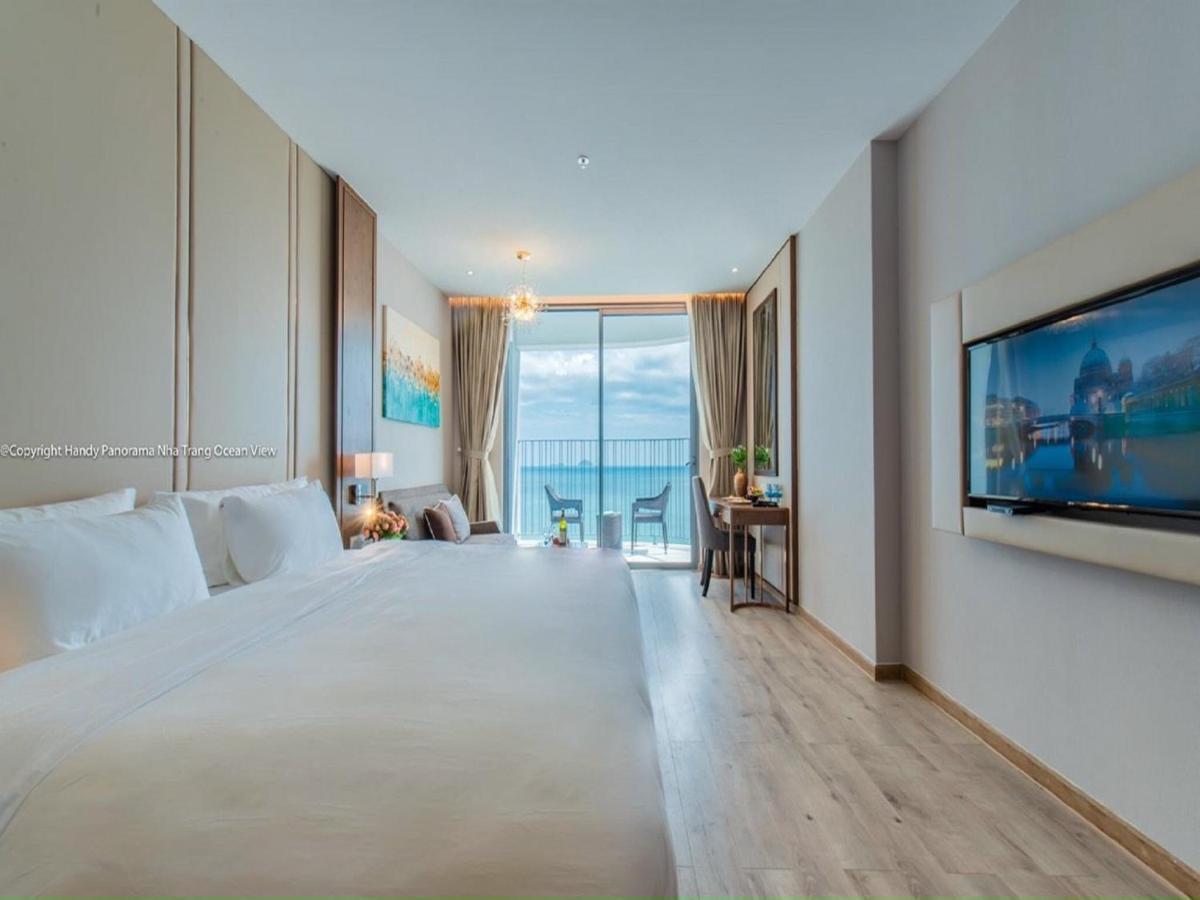 Panorama Lyn Beachfront Apartment Нячанг Екстер'єр фото